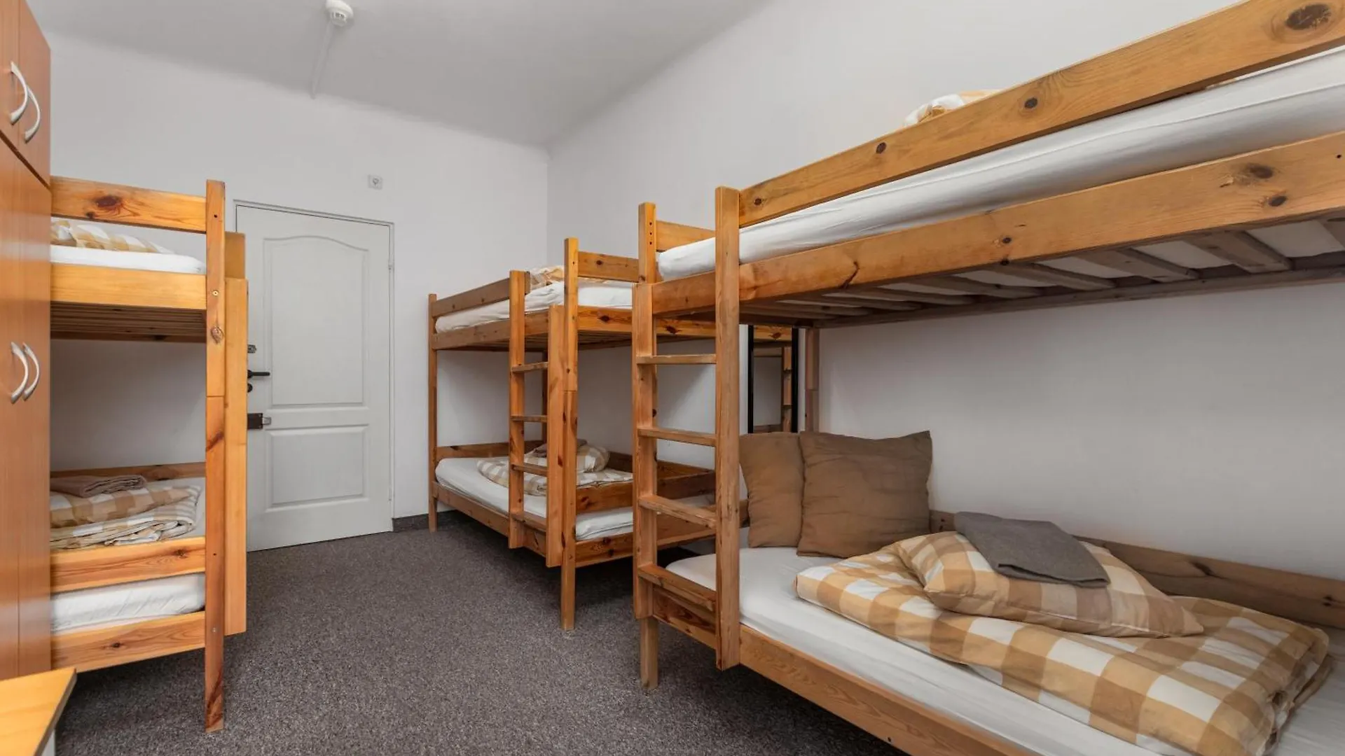 Hostel Coco Варшава