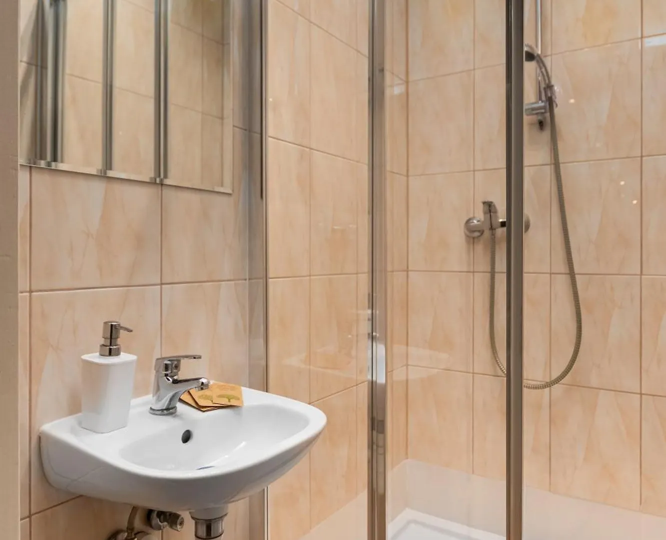 Hostel Coco Варшава 0*,  Польша