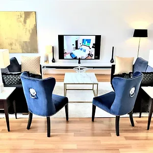 Luxury & Mondrian Market Square Ii Aparthotel