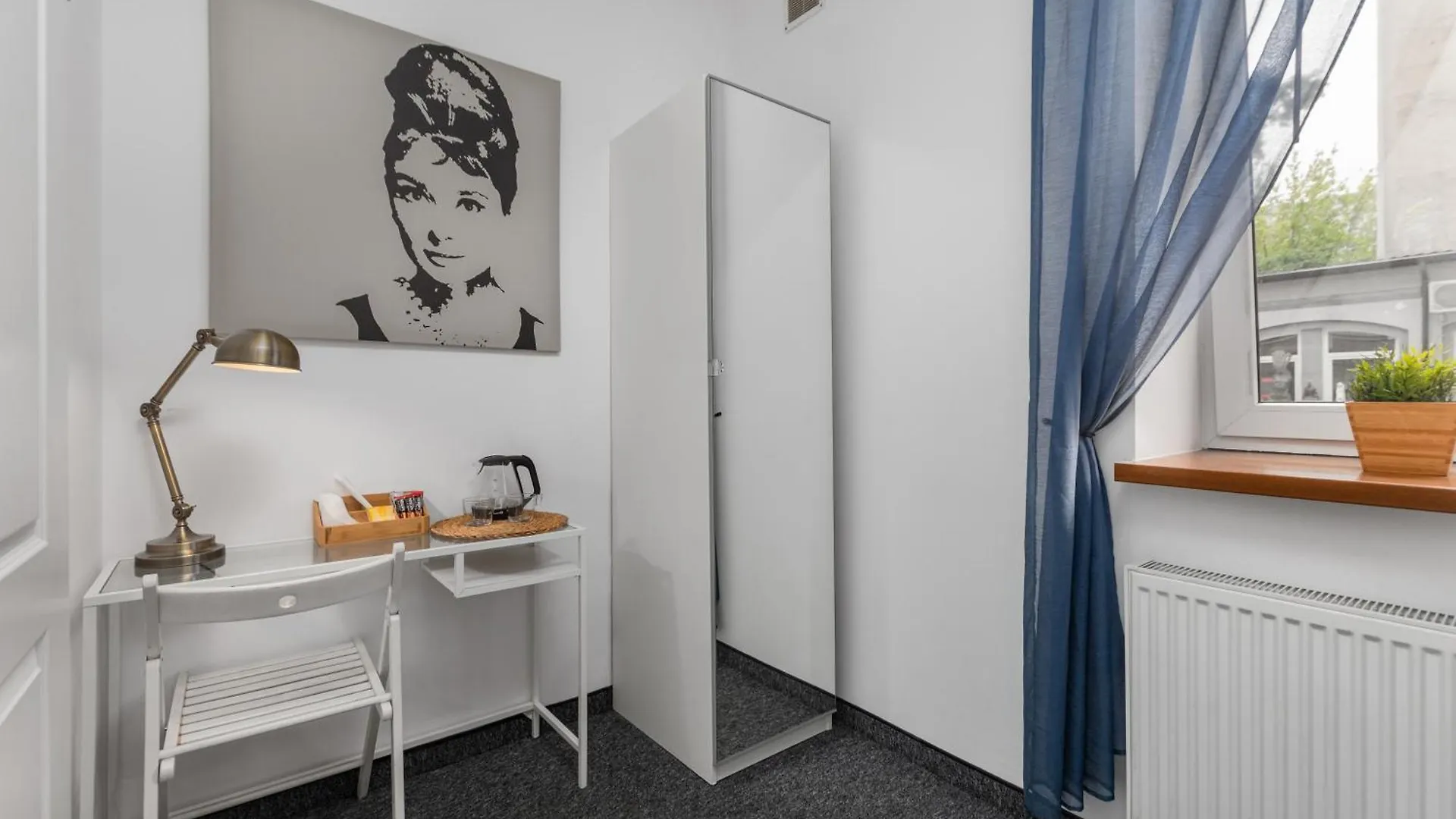 Hostel Coco Warsaw 0*,  Poland