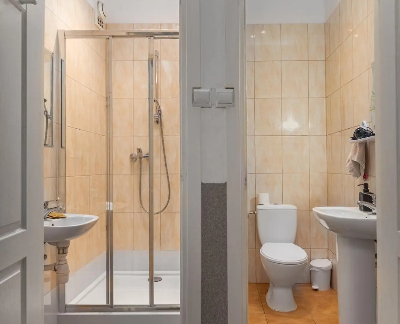 Hostel Coco Warsaw 0*,  Poland